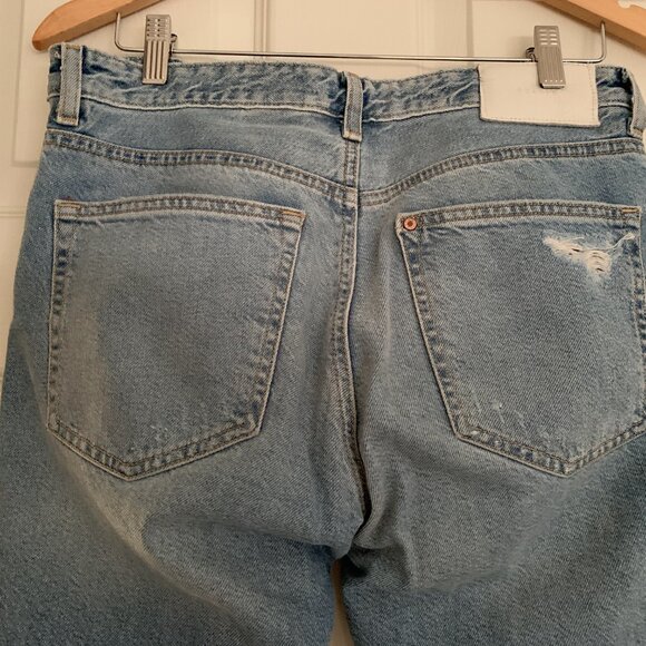 Distressed Boyfriend Jean - Picture 7 of 10